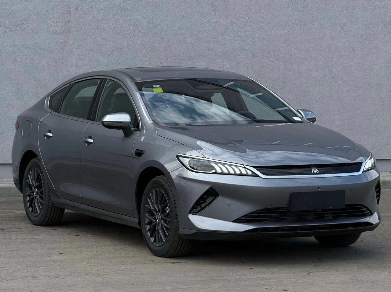 BYD Qin Plus EV 57,6 kWh (136 л.с.) Surpassing 510 km в наличии в Минске — купить сейчас в BYCARS