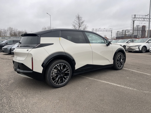 Zeekr X комплектация YOU (4 места) Бежевый на белом салоне