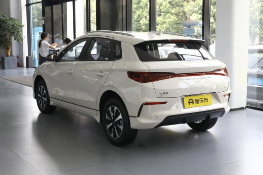 BYD E2