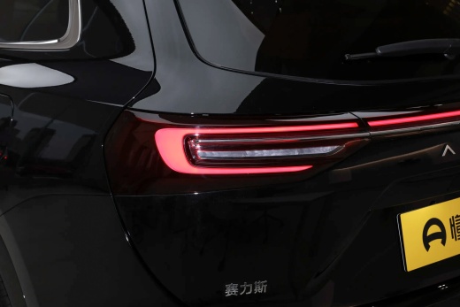 AITO M7