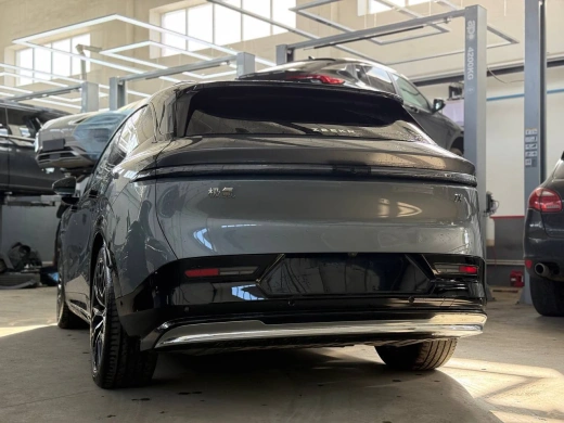 Zeekr 7X Long-range 4WD intelligent driving version 705 km