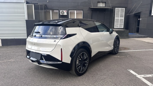 Zeekr X комплектация YOU (4 места) Бежевый