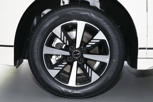 BYD E2