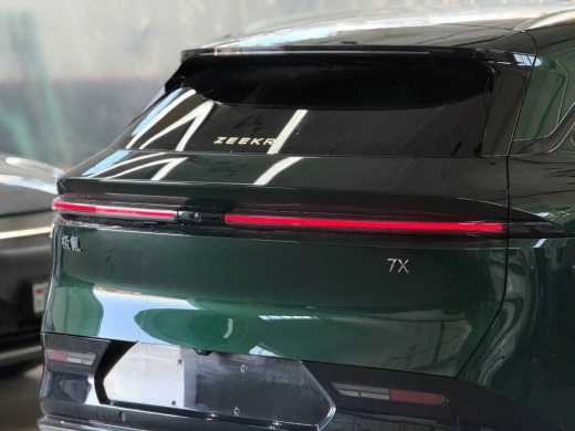 Zeekr 7X Long-range 4WD intelligent driving version 705 km