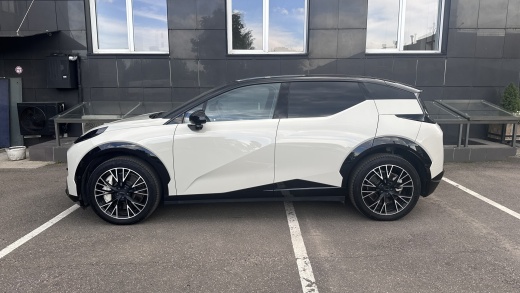 Zeekr X комплектация YOU (4 места) Бежевый