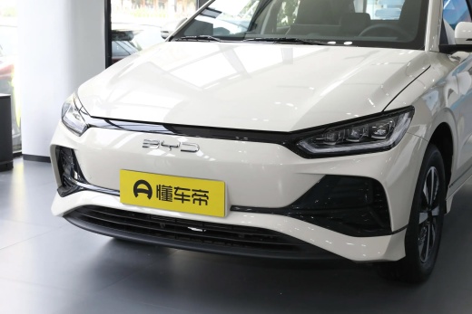 BYD E2
