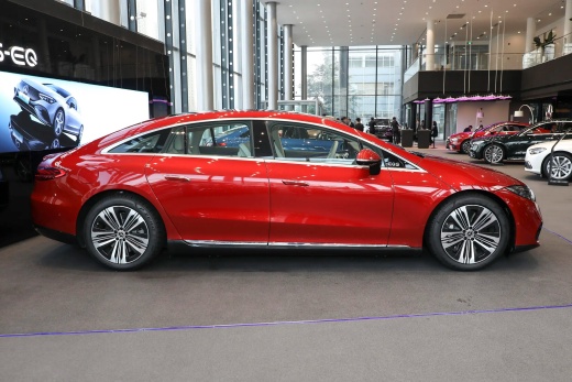 Купить Mercedes Benz EQS в Минске