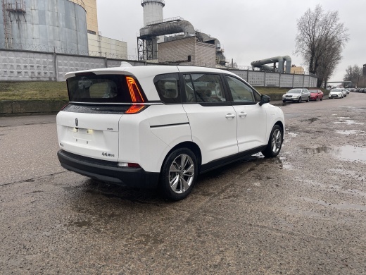 FAW Bestune NAT 2024