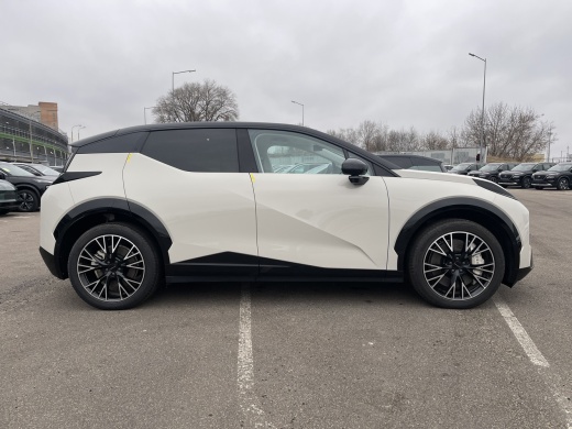 Zeekr X комплектация YOU (4 места) Бежевый на белом салоне