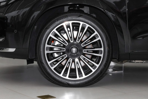 AITO M7