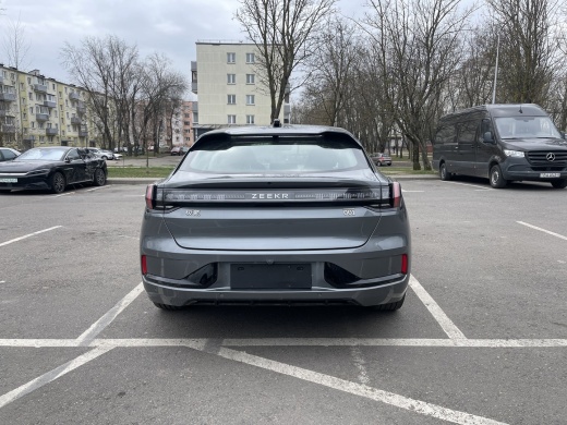 Zeekr 001 комплектация WE Серый