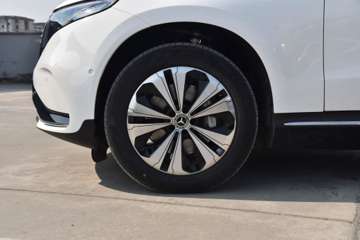 Купить Mercedes Benz EQC в Минске