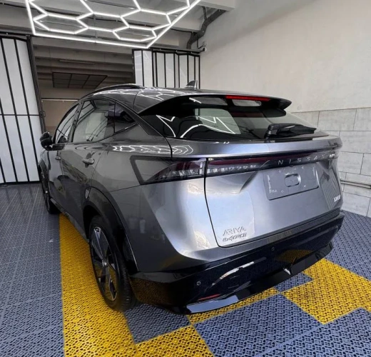 Nissan Ariya 90 kWh (394 л.с.) Maximum 533 km Серый