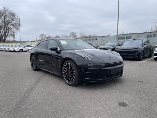 Zeekr 001 2024 комплектация YOU + Z-sport package Чёрный