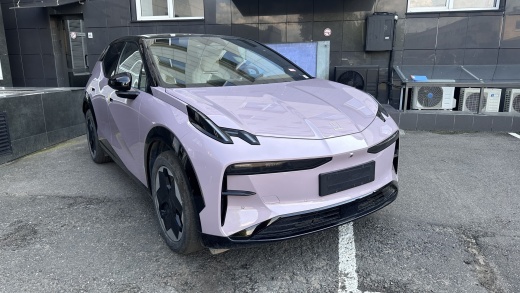 Zeekr X комплектация YOU (5 мест) Розовый