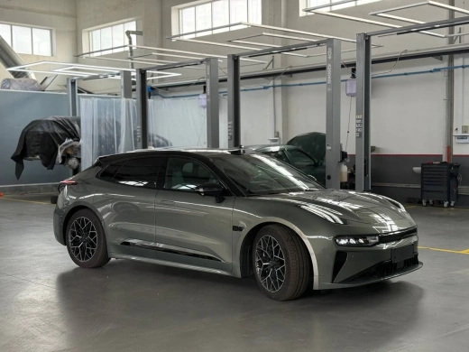 Zeekr 001 YOU 2024 705 km