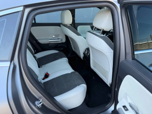 Mercedes-Benz EQA 73.5 kWh (299 л.с.) Maximum 537 km