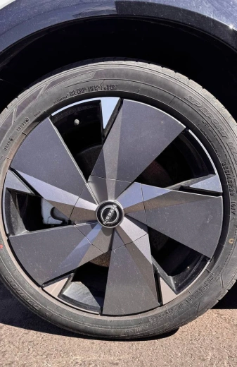Nissan Ariya 90 kWh (394 л.с.) Maximum 533 km Белый