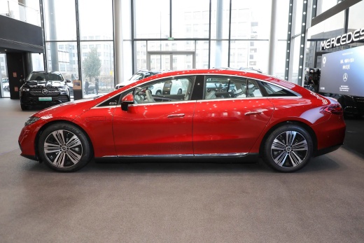 Купить Mercedes Benz EQS в Минске