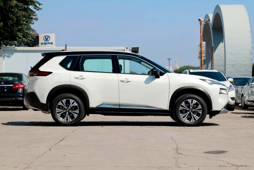 Купить Nissan X-Trail в Минске
