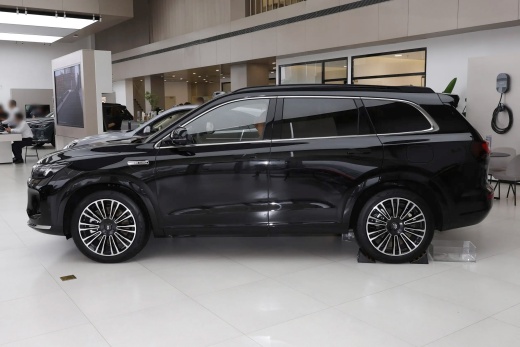 AITO M7