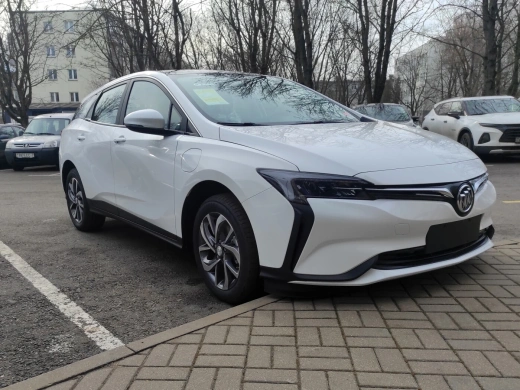 Buick Velite 6 50.3 kWh (177 л.с.) Enjoy Edition PLUS 450 km